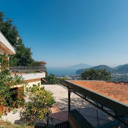 Bed & Breakfast Meraview 3*